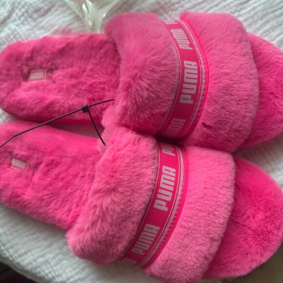 Pink Puma Sandals- cute and confrontable - Picture 1 of 1